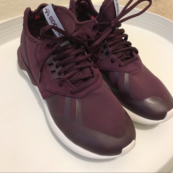 adidas Shoes - Adidas Tubular size 7.5 sneaker